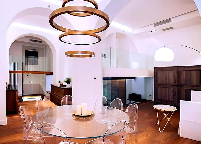 Appartamento Old Town Prestige Loft By Flatinrome *