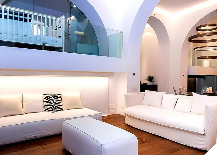 Appartamento Old Town Prestige Loft By Flatinrome *