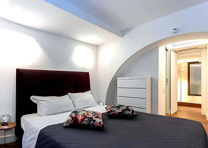 Appartamento Old Town Prestige Loft By Flatinrome